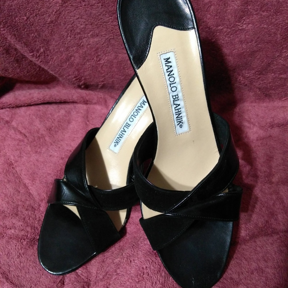 Manolo Blahnik Black Suede Leather shoes sandals 7
